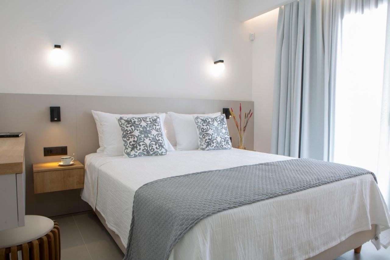 Achillion Suites Lefkada City Bagian luar foto