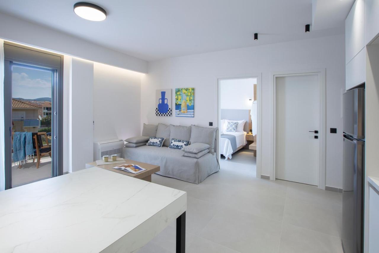 Achillion Suites Lefkada City Bagian luar foto