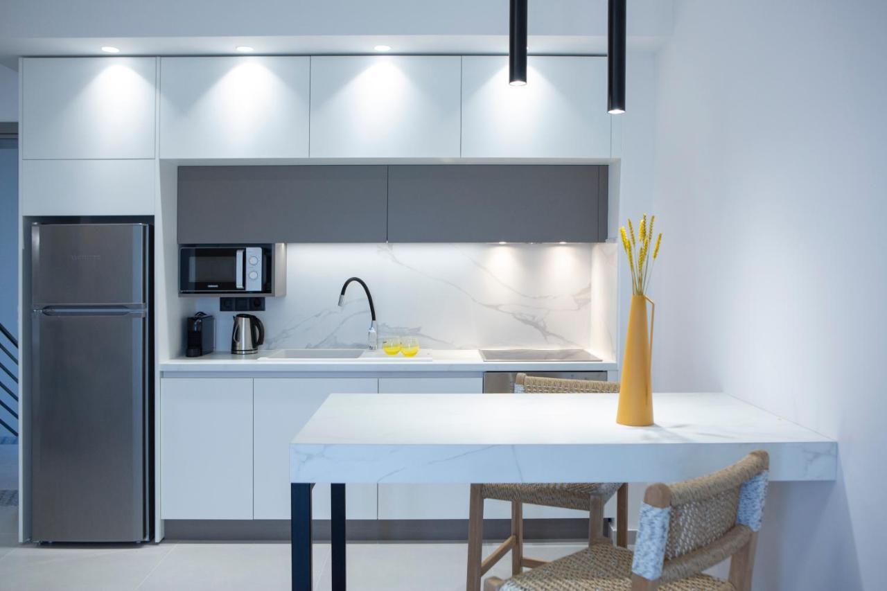 Achillion Suites Lefkada City Bagian luar foto