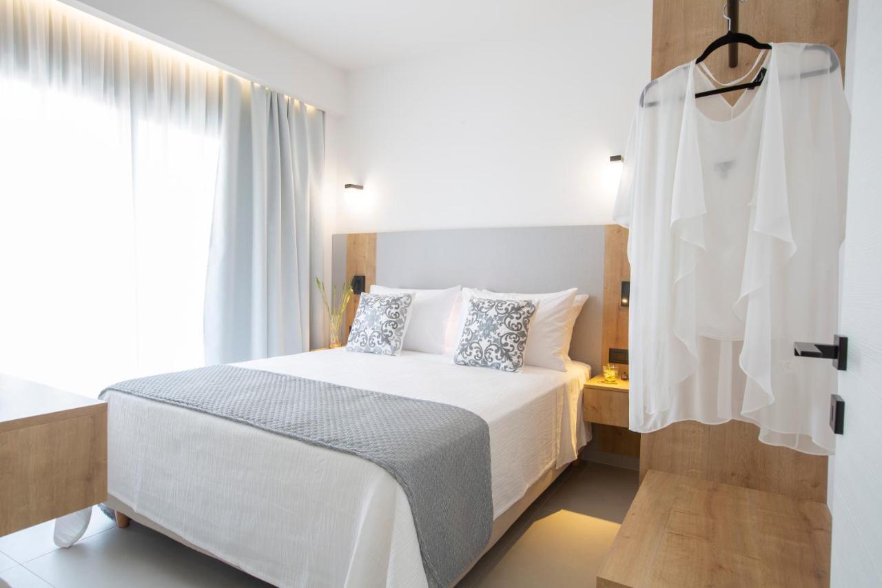 Achillion Suites Lefkada City Bagian luar foto
