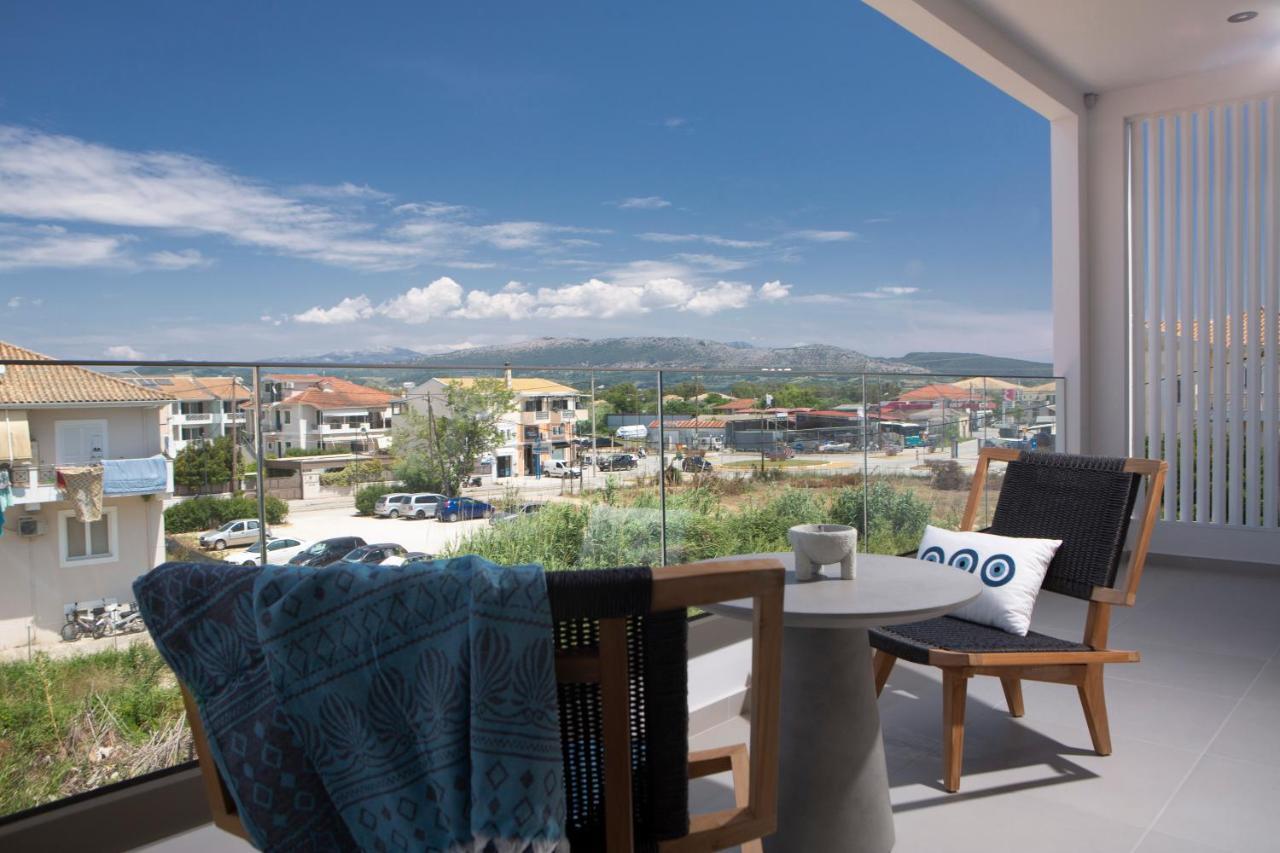 Achillion Suites Lefkada City Bagian luar foto