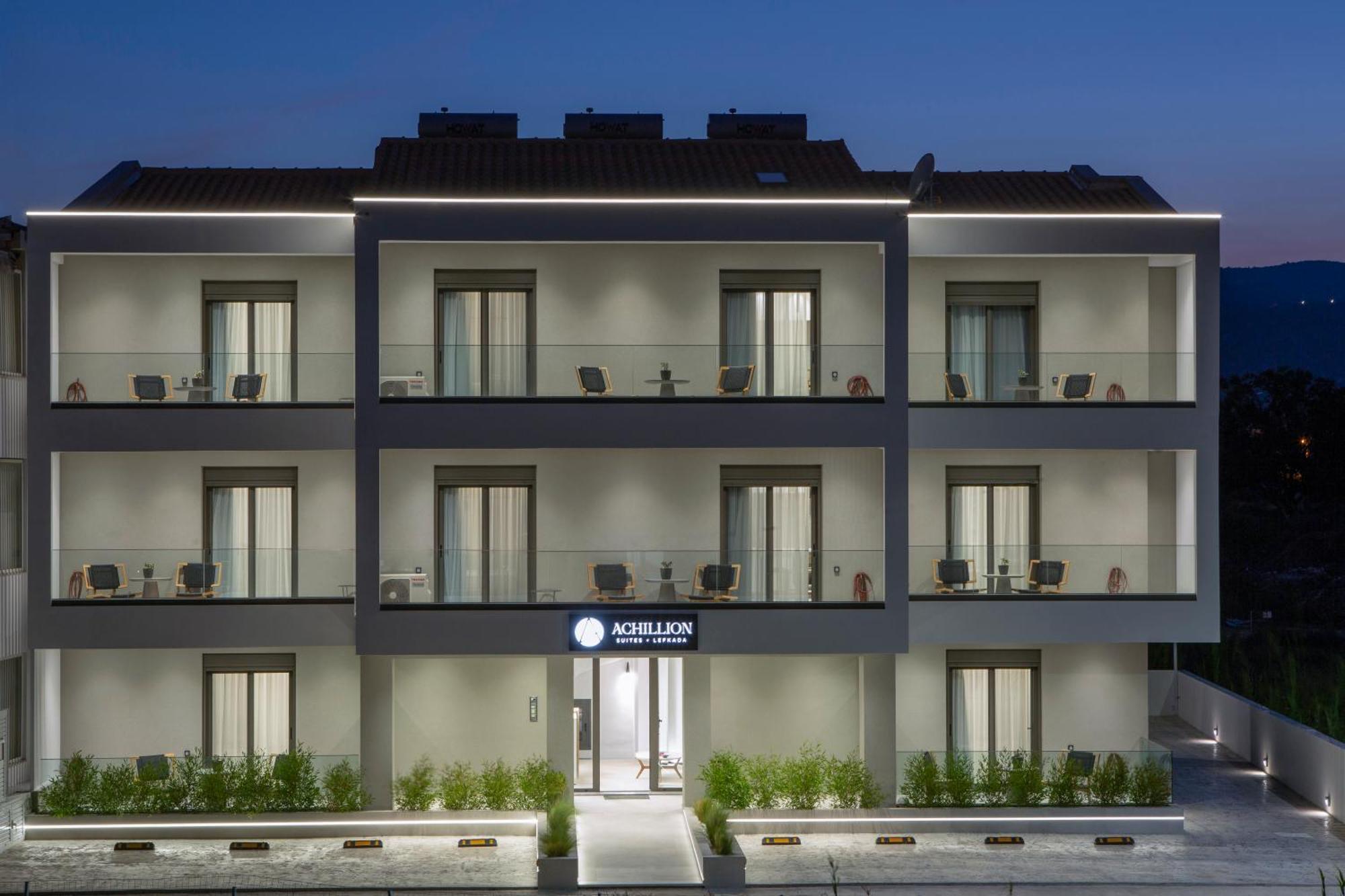 Achillion Suites Lefkada City Bagian luar foto